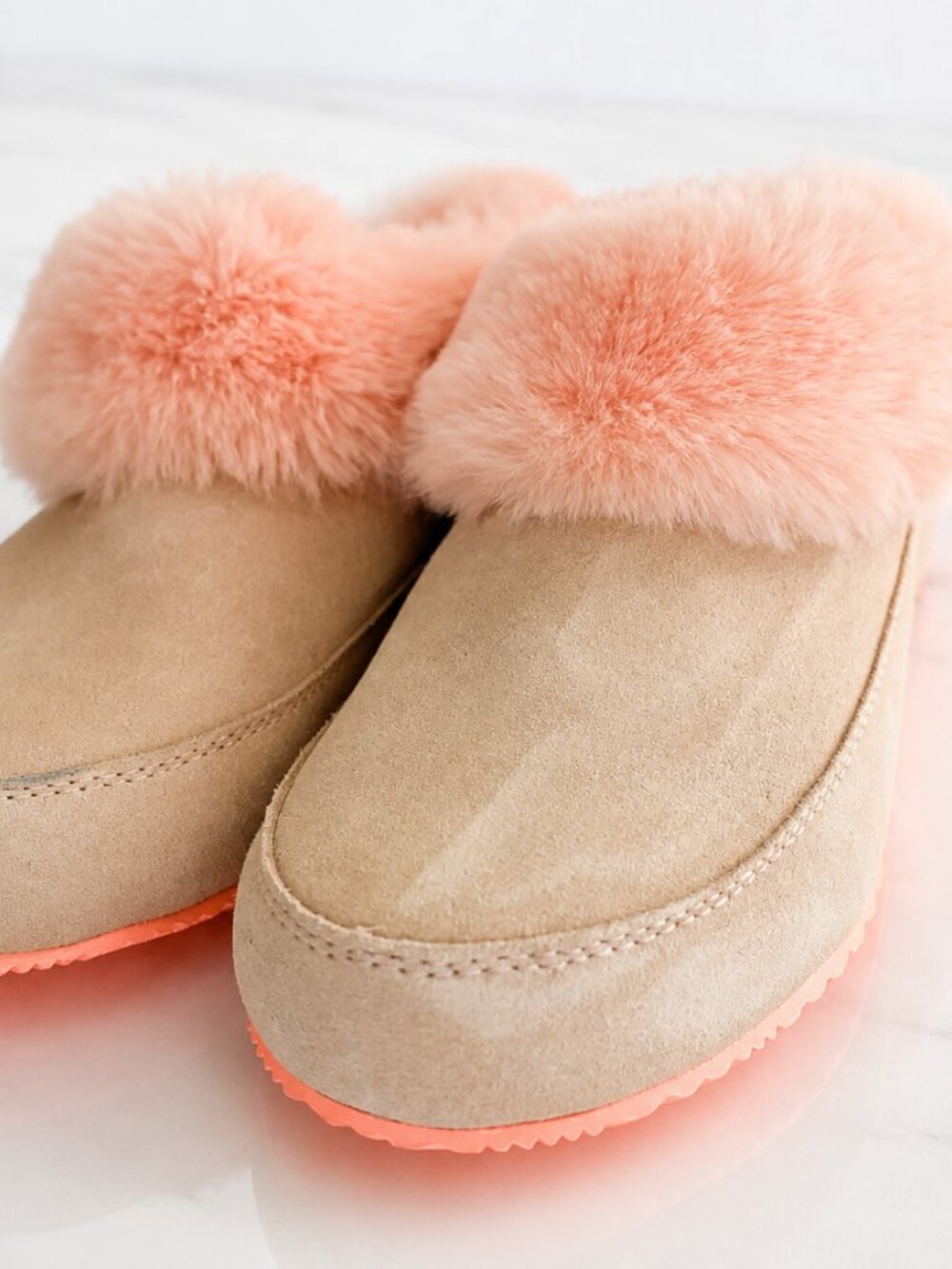 Sorel Go Coffee Run Mules Pink Fuzzy Slip On Women's Slippers Boots Size 6